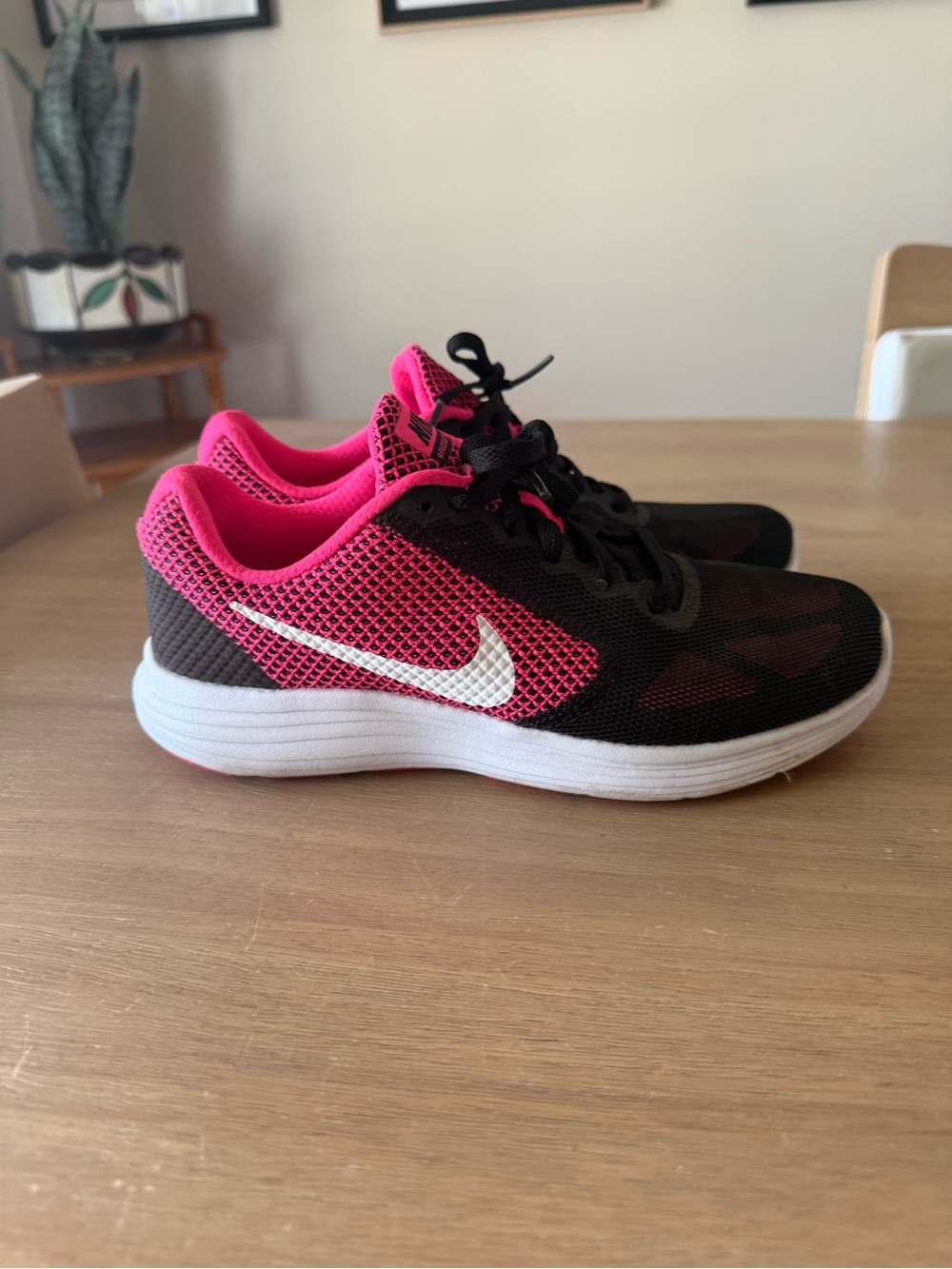 Nike Revolution 3 Women Running Shoes Size 6.5 Sneakers Pink & Black